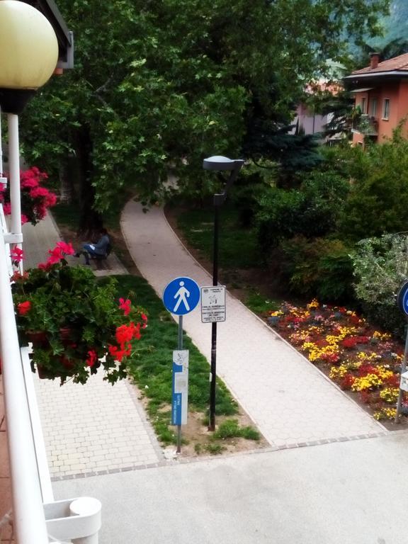 Alloggio Ponte Dei Cavalleggeri Hotel Trento Kültér fotó